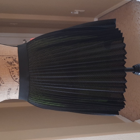 GIRLS Black Skirt  with Lime Green lining - Picture 1 of 4